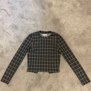 Patterned Top with Slit in the Back